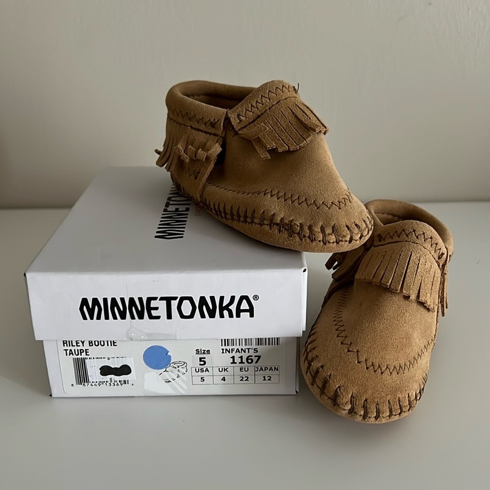 Minnetonka Infant Booties